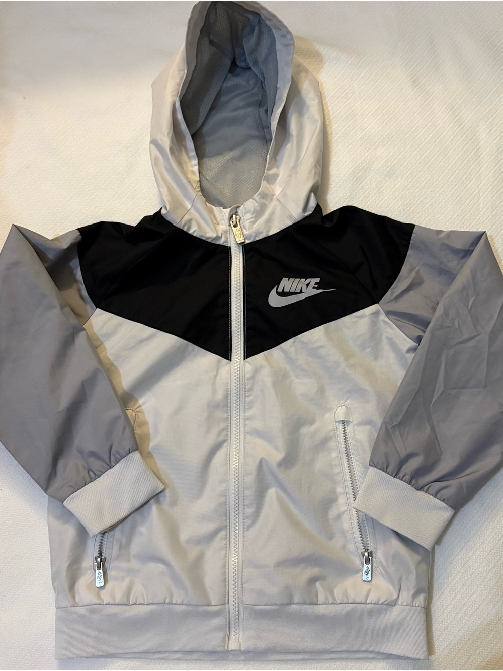 Boys Nike Windbreaker - Size 6